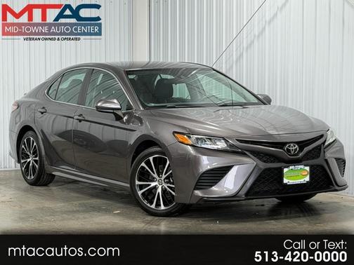 Gray 2019 Toyota Camry SE