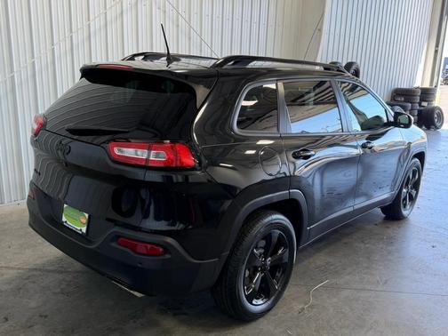 2016 Jeep Cherokee Altitude