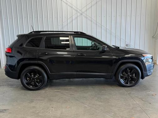 2016 Jeep Cherokee Altitude