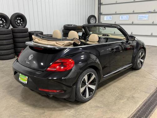 2014 Volkswagen Beetle DSG 2.0T R-Line