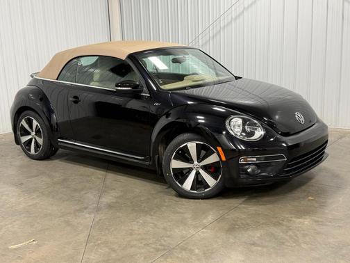 Black 2014 Volkswagen Beetle DSG 2.0T R-Line