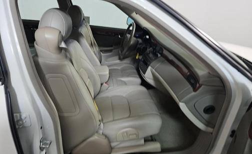 2005 Cadillac DeVille W/LIVERY PKG