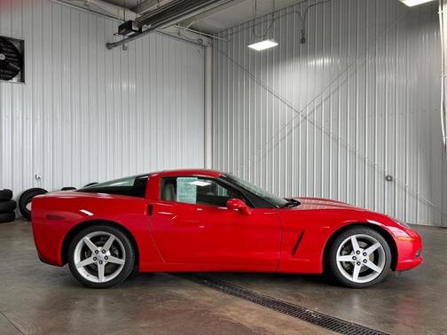 Red 2005 Chevrolet Corvette