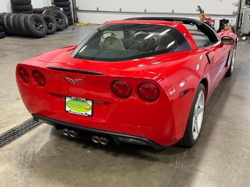 Red 2005 Chevrolet Corvette