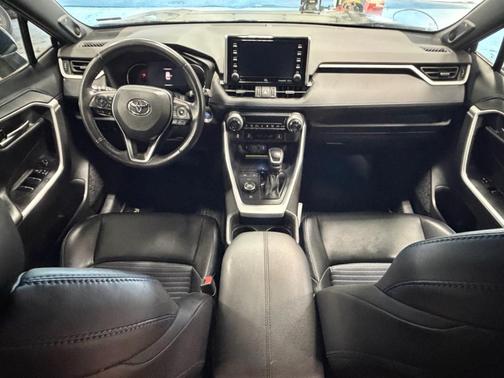2020 Toyota RAV4 Hybrid XSE