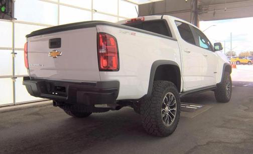 White 2018 Chevrolet Colorado ZR2