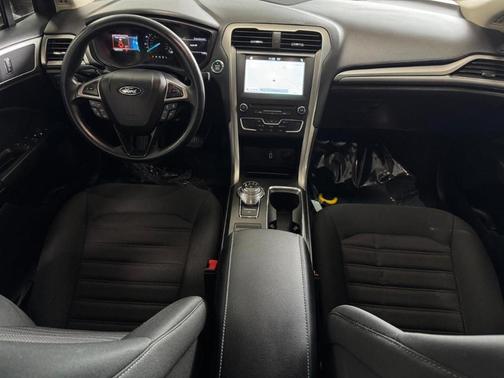 Gray 2018 Ford Fusion SE