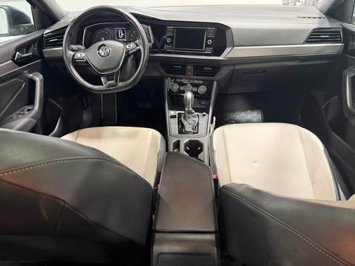 2019 Volkswagen Jetta 1.4T R-Line