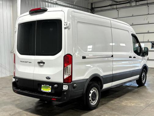 2019 Ford Transit-250 148 WB Medium Roof Cargo