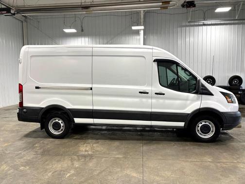2019 Ford Transit-250 148 WB Medium Roof Cargo