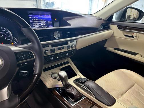 2018 Lexus ES 350 Base
