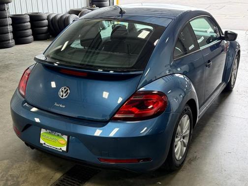Silk Blue Metallic 2018 Volkswagen Beetle 2.0T S