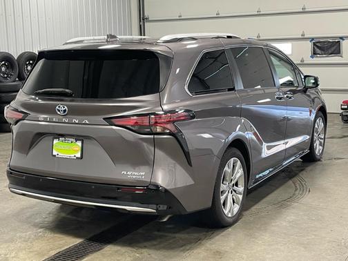 2021 Toyota Sienna L