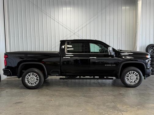 Black 2020 Chevrolet Silverado 2500 High Country