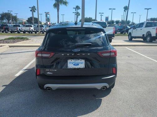 2026 Ford Escape SE
