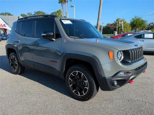 2023 Jeep Renegade Trailhawk