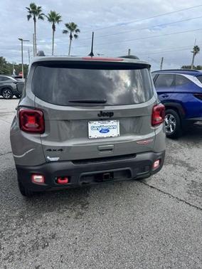 2023 Jeep Renegade Trailhawk