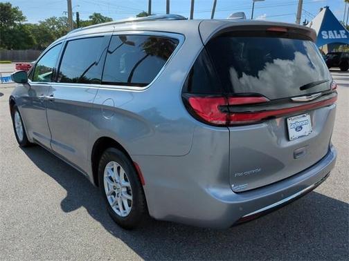 2021 Chrysler Pacifica Touring-L