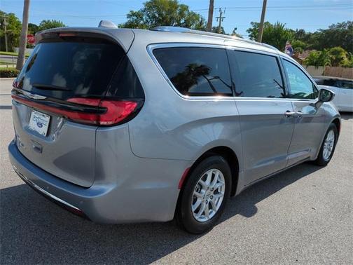 2021 Chrysler Pacifica Touring-L