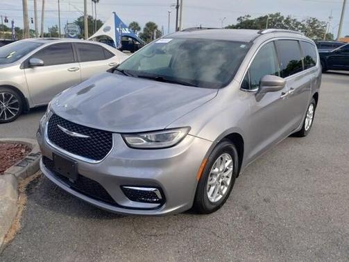 2021 Chrysler Pacifica Touring-L