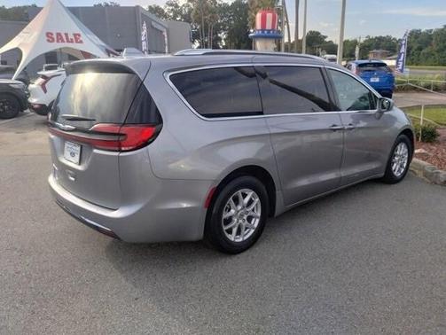 2021 Chrysler Pacifica Touring-L