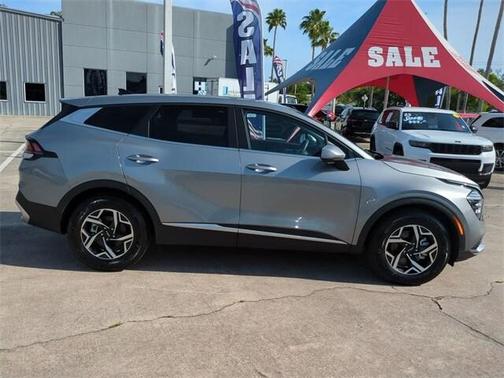 2024 Kia Sportage LX