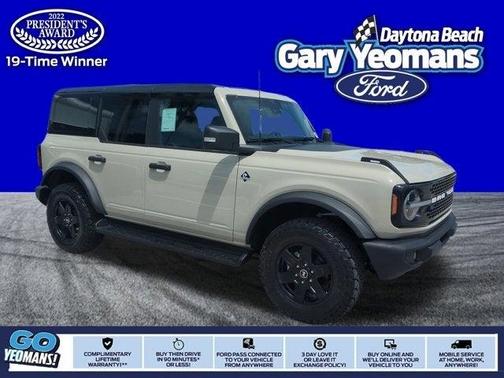 2025 Ford Bronco Outer Banks