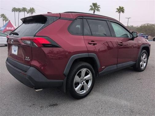 2021 Toyota RAV4 Hybrid XLE Premium