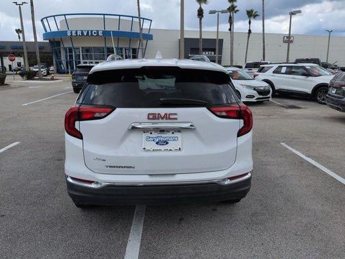 Summit White 2021 GMC Terrain SLT