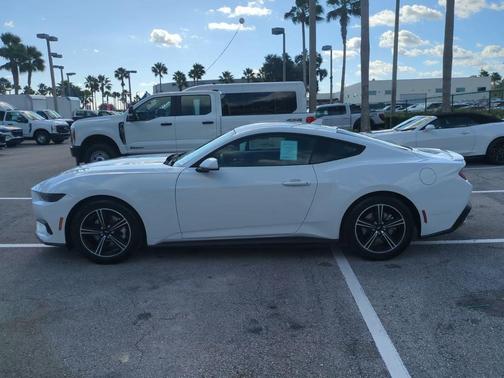 2025 Ford Mustang EcoBoost