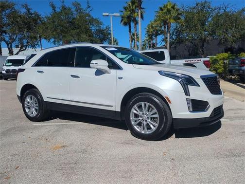 2025 Cadillac XT5 Luxury