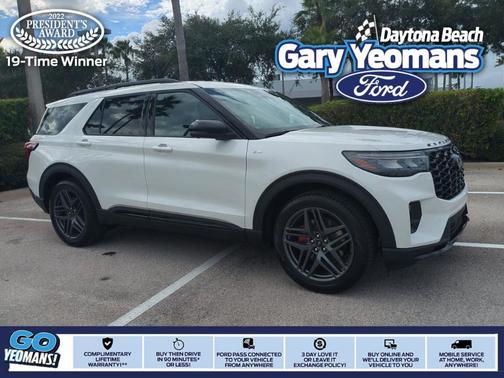2025 Ford Explorer ST-Line