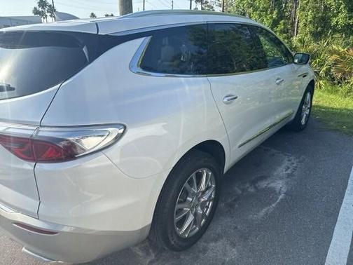 2022 Buick Enclave Premium