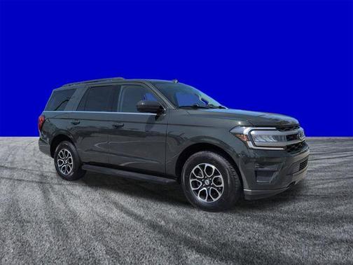 Green Metallic 2022 Ford Expedition XLT
