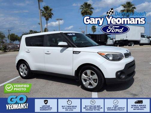 Clear White 2017 Kia Soul Base