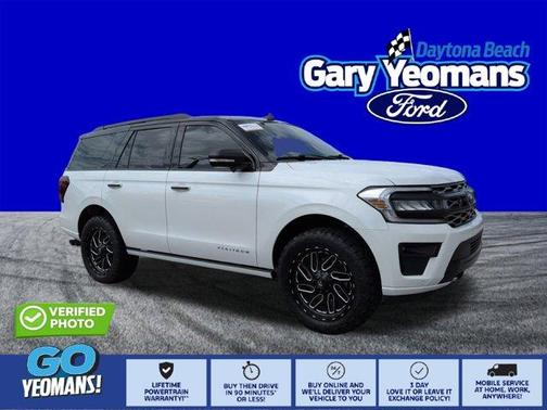 White Metallic 2023 Ford Expedition Platinum