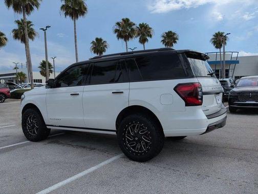 White Metallic 2023 Ford Expedition Platinum