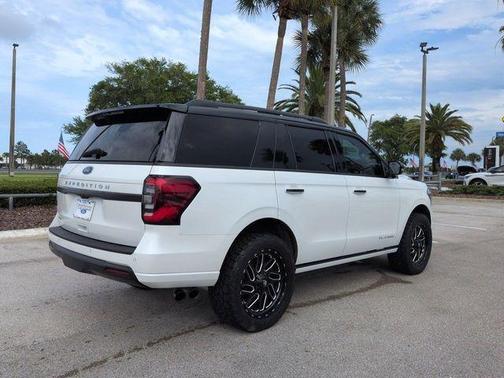 White Metallic 2023 Ford Expedition Platinum