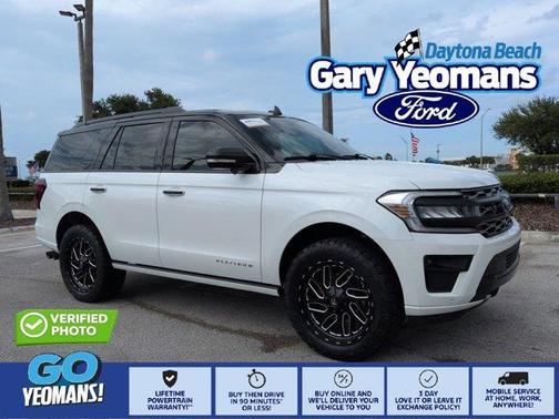 White Metallic 2023 Ford Expedition Platinum