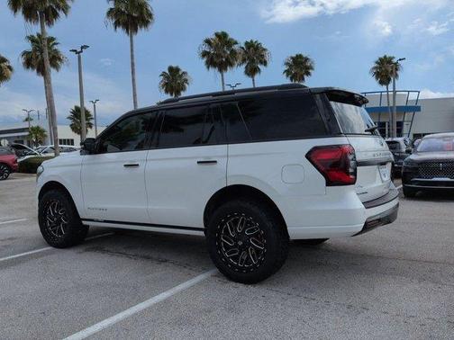 White Metallic 2023 Ford Expedition Platinum