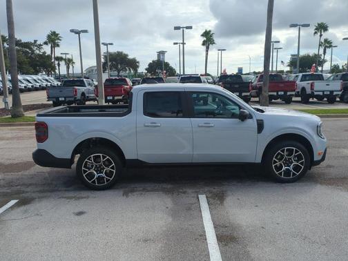 2025 Ford Maverick Lariat