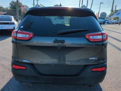 2015 Jeep Cherokee Altitude