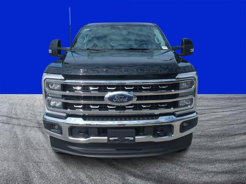 2025 Ford F-350 Lariat Super Duty