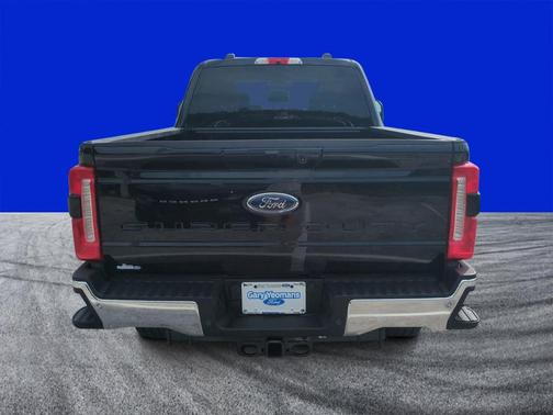 2025 Ford F-350 Lariat Super Duty