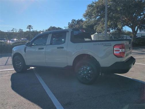 2025 Ford Maverick XL