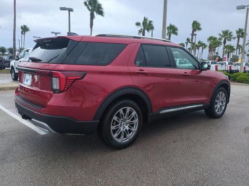 2025 Ford Explorer Platinum