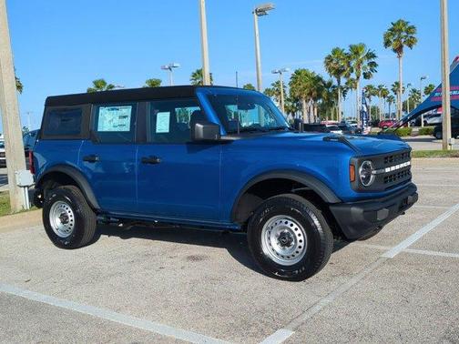 2025 Ford Bronco Base