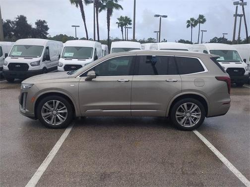 2023 Cadillac XT6 Premium Luxury FWD