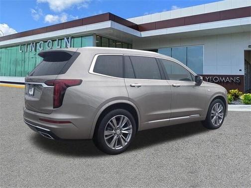 2023 Cadillac XT6 Premium Luxury FWD