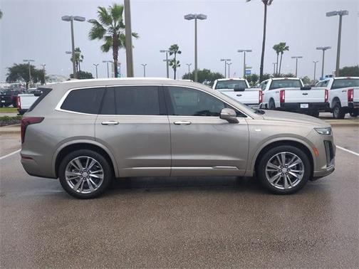 2023 Cadillac XT6 Premium Luxury FWD